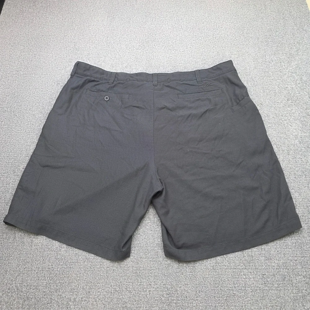Reebok Golf Men Shorts Size 48 Charcoal Grey Textured Flat Front Comfort Stretch